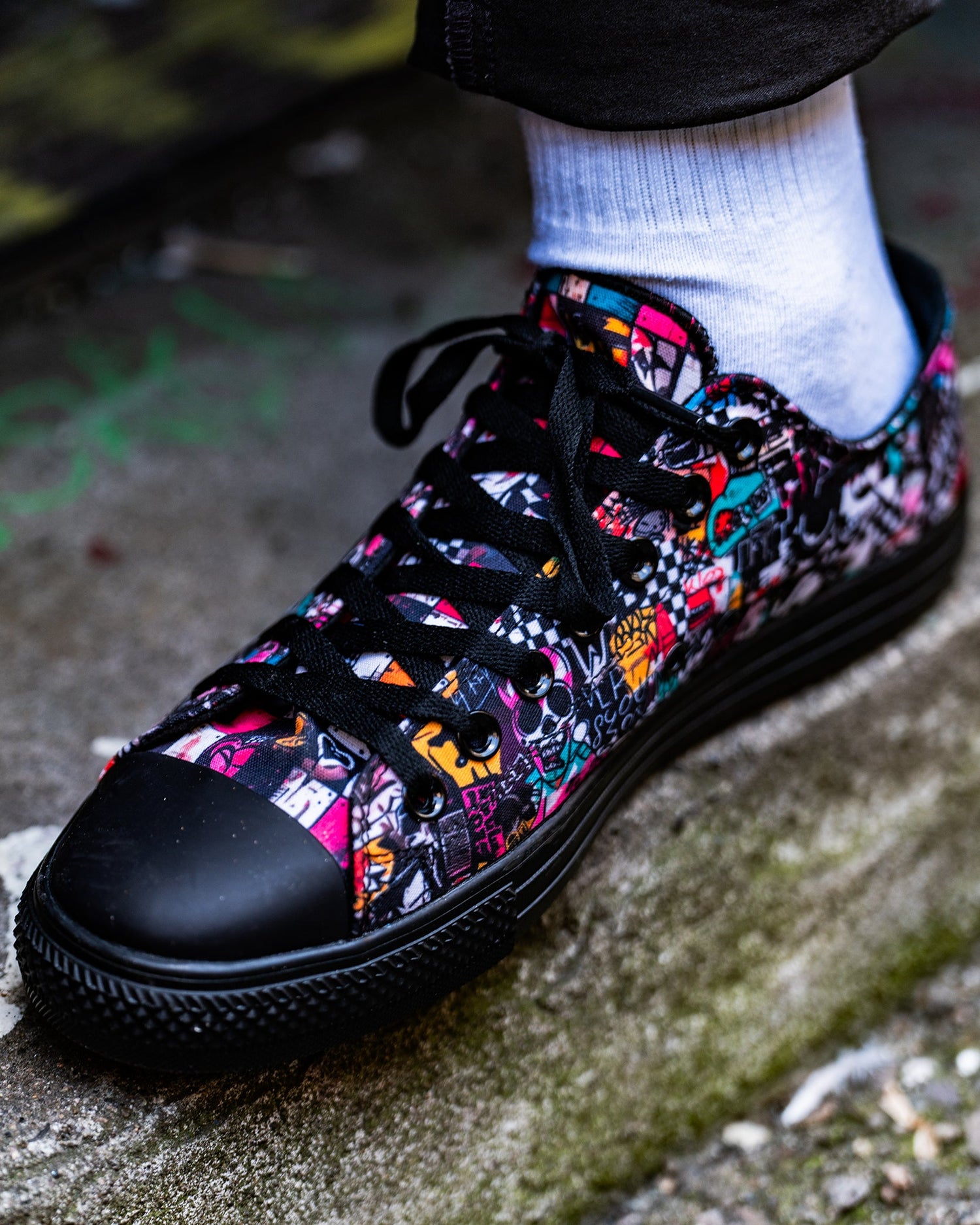 LOW TOPS